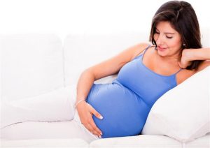 Phụ nữ mang thai uống tinh bột nghệ có được không?